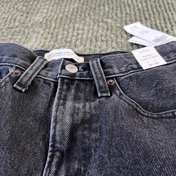 NWT Boyfriend Short Abercrombie and Fitch - Picture 4 of 8
